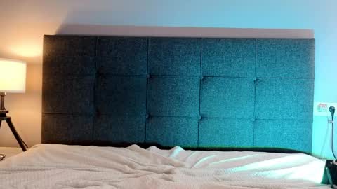 littlewetsonia online show from 05-15-26, 09:00