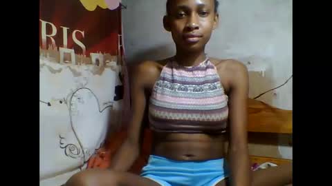 Snapshot of littleyanah chatting on 09-26-25, 10:36 yanah online show from 09-26-25, 10:36