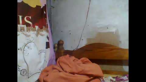 Snapshot of littleyanah chatting on 09-30-25, 03:00 yanah online show from 09-30-25, 03:00