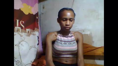 Snapshot of littleyanah chatting on 10-01-25, 05:08 yanah online show from 10-01-25, 05:08