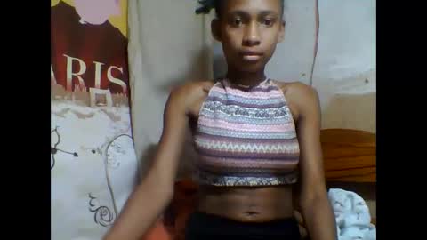 Snapshot of littleyanah chatting on 10-02-25, 05:25 yanah online show from 10-02-25, 05:25