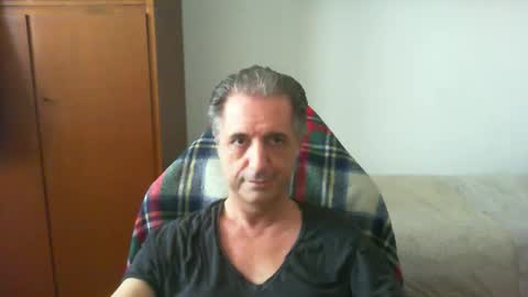 liuk53 online show from 04-10-26, 12:43