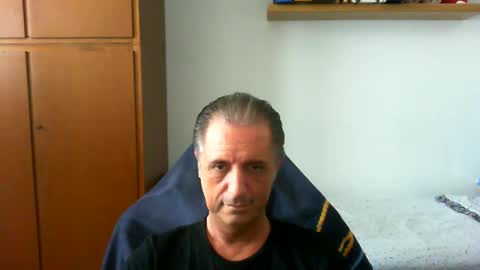 Snapshot of liuk53 chatting on 06-08-26, 11:32 liuk53 online show from 06-08-26, 11:32