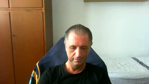 Snapshot of liuk53 chatting on 06-15-26, 12:40 liuk53 online show from 06-15-26, 12:40