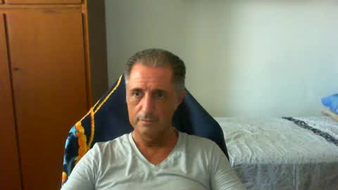 Snapshot of liuk53 chatting on 06-24-26, 12:04 liuk53 online show from 06-24-26, 12:04