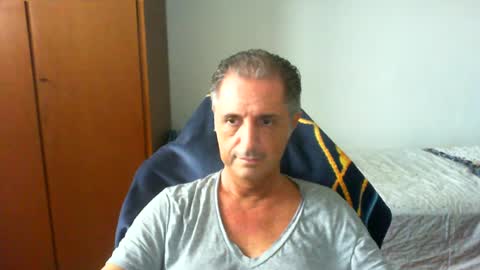 Snapshot of liuk53 chatting on 07-01-26, 01:45 liuk53 online show from 07-01-26, 01:45