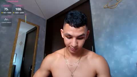 Snapshot of liuscast_22 chatting on 10-05-25, 03:43 Luis Castro online show from 10-05-25, 03:43