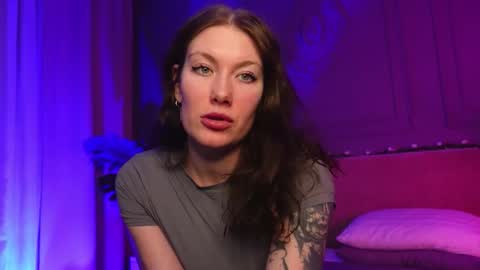 Liv 3 online show from 12-19-25, 02:35