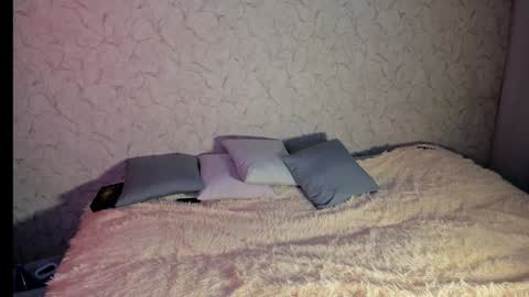 Olivia online show from 02-02-25, 01:02