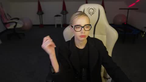 Sheryl online show from 12-15-25, 11:14