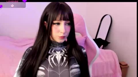 Liz online show from 11-17-25, 04:51