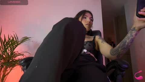 Emily  R online show from 09-27-25, 09:09