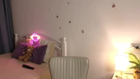 livia_hot online show from 02-20-26, 11:43