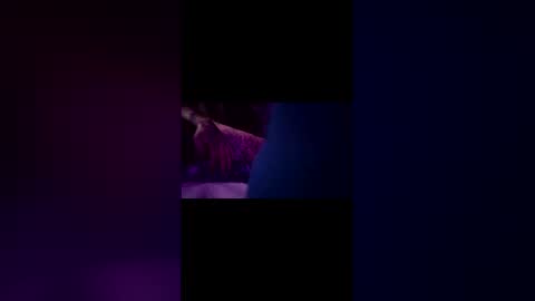 Snapshot of livinglife4me2 chatting on 12-17-25, 12:00 LivinLife online show from 12-17-25, 12:00