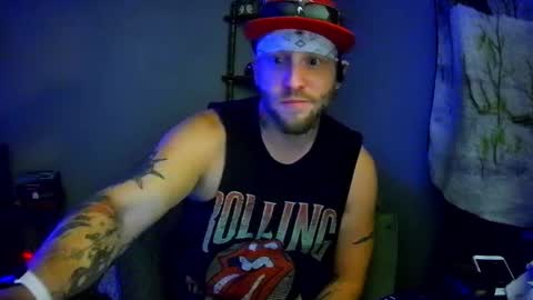 Snapshot of livingpuddle chatting on 09-17-25, 11:12 livingpuddle online show from 09-17-25, 11:12