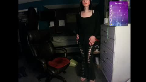 Snapshot of livolioyo chatting on 12-06-24, 10:38 Livolio online show from 12-06-24, 10:38