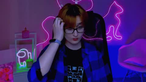 Snapshot of lixeluna chatting on 04-04-26, 06:33 LixeLuna online show from 04-04-26, 06:33