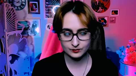 Snapshot of lixeluna chatting on 04-30-26, 07:04 LixeLuna online show from 04-30-26, 07:04