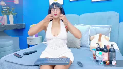 Snapshot of lixiepeyton chatting on 05-06-26, 02:08 lixiepeyton online show from 05-06-26, 02:08