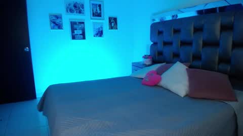 Snapshot of liza_honey chatting on 03-09-25, 03:54 liza honey online show from 03-09-25, 03:54