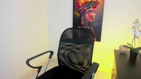 Snapshot of liza_honey chatting on 09-30-25, 11:10 liza honey online show from 09-30-25, 11:10