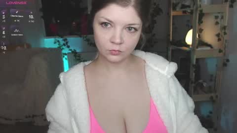 Snapshot of liza_wet chatting on 01-26-25, 03:17 Liza Wet online show from 01-26-25, 03:17