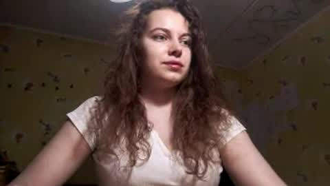 Snapshot of lizabethkimbal chatting on 04-15-26, 05:20 Molly online show from 04-15-26, 05:20