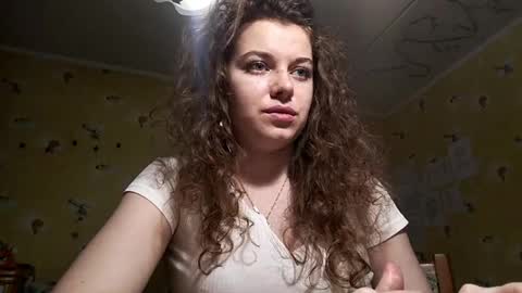 Snapshot of lizabethkimbal chatting on 04-26-26, 05:10 Molly online show from 04-26-26, 05:10