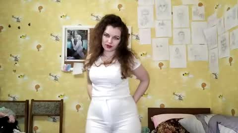 Snapshot of lizabethkimbal chatting on 05-01-26, 04:44 Molly online show from 05-01-26, 04:44