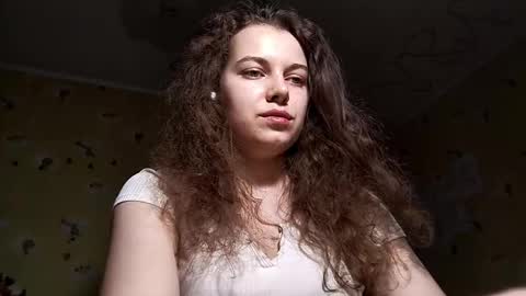 Snapshot of lizabethkimbal chatting on 05-05-26, 04:15 Molly online show from 05-05-26, 04:15