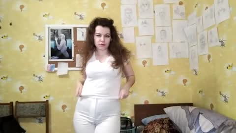 Snapshot of lizabethkimbal chatting on 05-07-26, 03:17 Molly online show from 05-07-26, 03:17