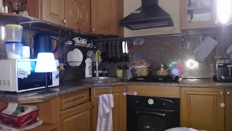 LizaCakes online show from 02-27-25, 05:36