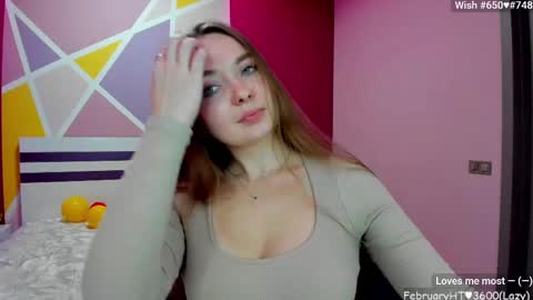 Girl next door online show from 02-24-25, 12:37