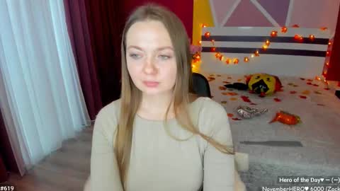 Girl next door online show from 11-10-25, 12:37