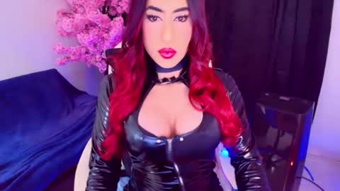 Snapshot of lizagothdoll chatting on 06-17-26, 12:35 Liza Goth online show from 06-17-26, 12:35