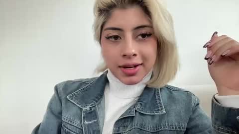 Lizeth online show from 01-05-25, 06:02