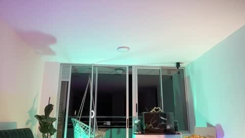 Lizeth online show from 10-24-25, 04:09