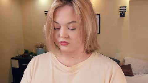 Snapshot of lizbethhaith chatting on 01-08-25, 07:03 Lizbeth or Lizzy online show from 01-08-25, 07:03