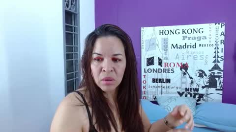 Snapshot of lizeth_bels chatting on 01-15-26, 01:26 L I Z E T H online show from 01-15-26, 01:26