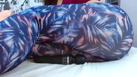 Snapshot of lizeth_bels chatting on 02-05-26, 12:15 L I Z E T H online show from 02-05-26, 12:15