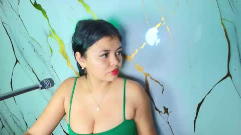 Lizz  online show from 12-04-25, 12:03