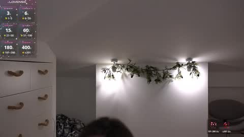 Snapshot of lizzi_fox chatting on 03-24-26, 10:15 Lizi-Fox online show from 03-24-26, 10:15