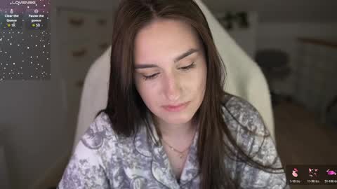 Snapshot of lizzi_fox chatting on 04-01-26, 09:01 Lizi-Fox online show from 04-01-26, 09:01