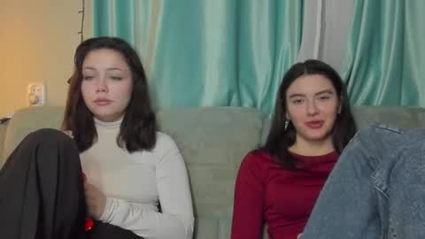 lizzi_muur online show from 01-23-25, 09:50