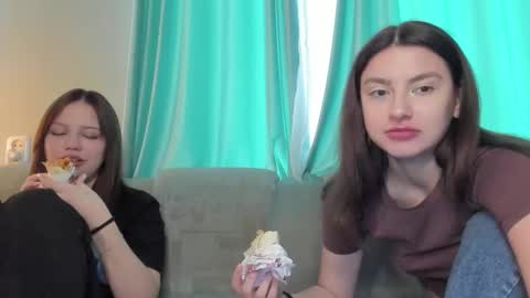 lizzi_muur online show from 01-31-25, 10:42