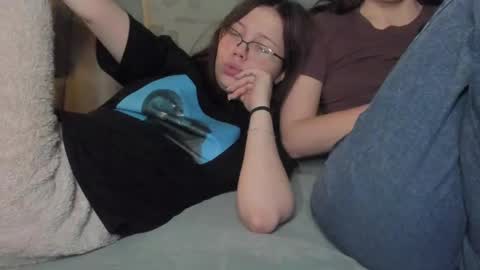 lizzi_muur online show from 02-01-25, 01:51