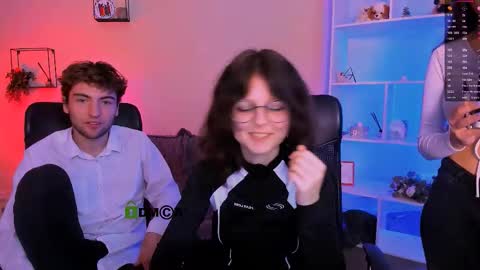 Snapshot of lizzie_boom chatting on 11-08-25, 09:13 lizzie_boom online show from 11-08-25, 09:13