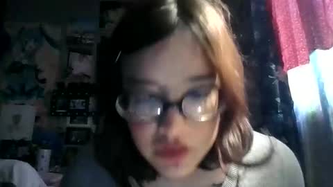 lizzy_bear online show from 05-16-26, 07:23