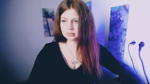 Lizzy3 online show from 04-16-26, 06:52