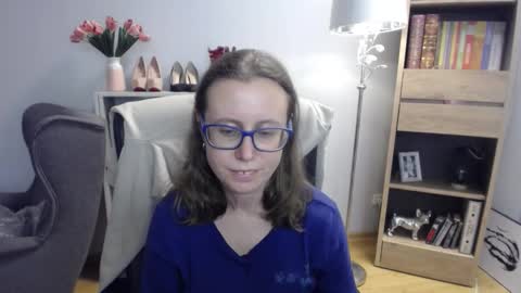 Lizzy online show from 11-21-25, 06:45